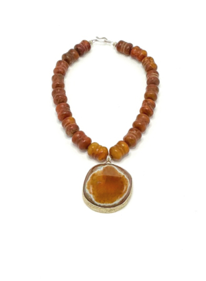 Handmade Barrel Jade Beads with Banded Agate Pendant